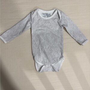 Long sleeve Copper Pearl onesie size 0-3